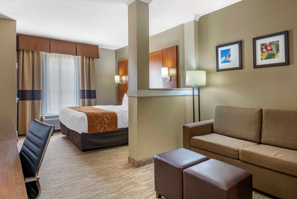 Comfort Suites Lubbock TX 4/43