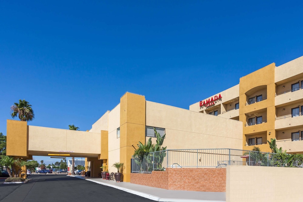 Ramada Plaza By Wyndham Garden Grove/Anaheim South 3/43