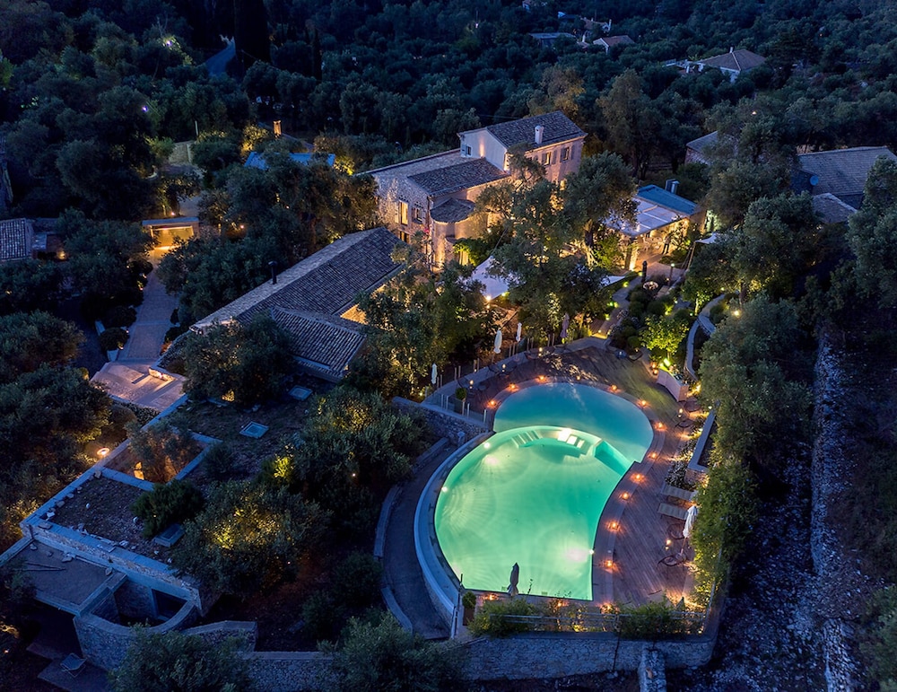 Torri E Merli Boutique Hotel 46/59