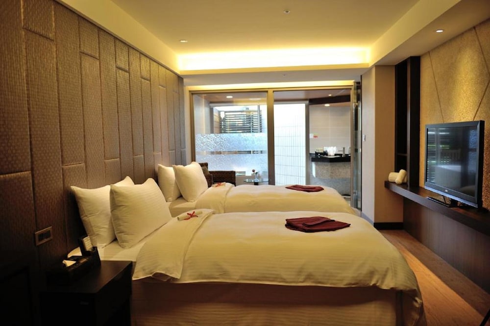 Beitou Hot Spring Resort Tian Yue Quan 31/65