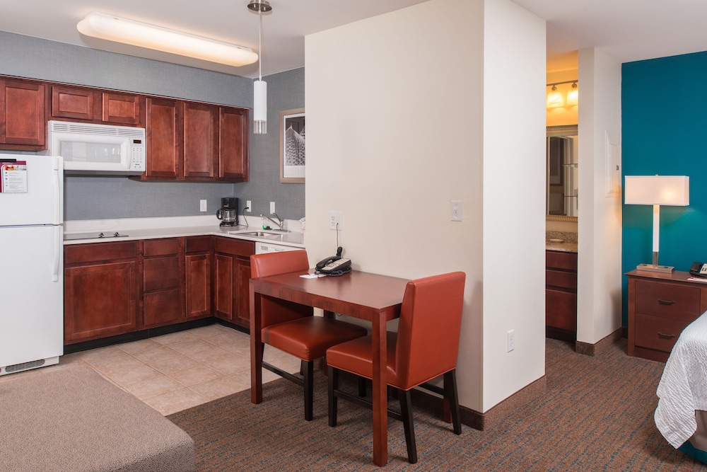 Residence Inn by Marriott Laredo Del Mar 22/26