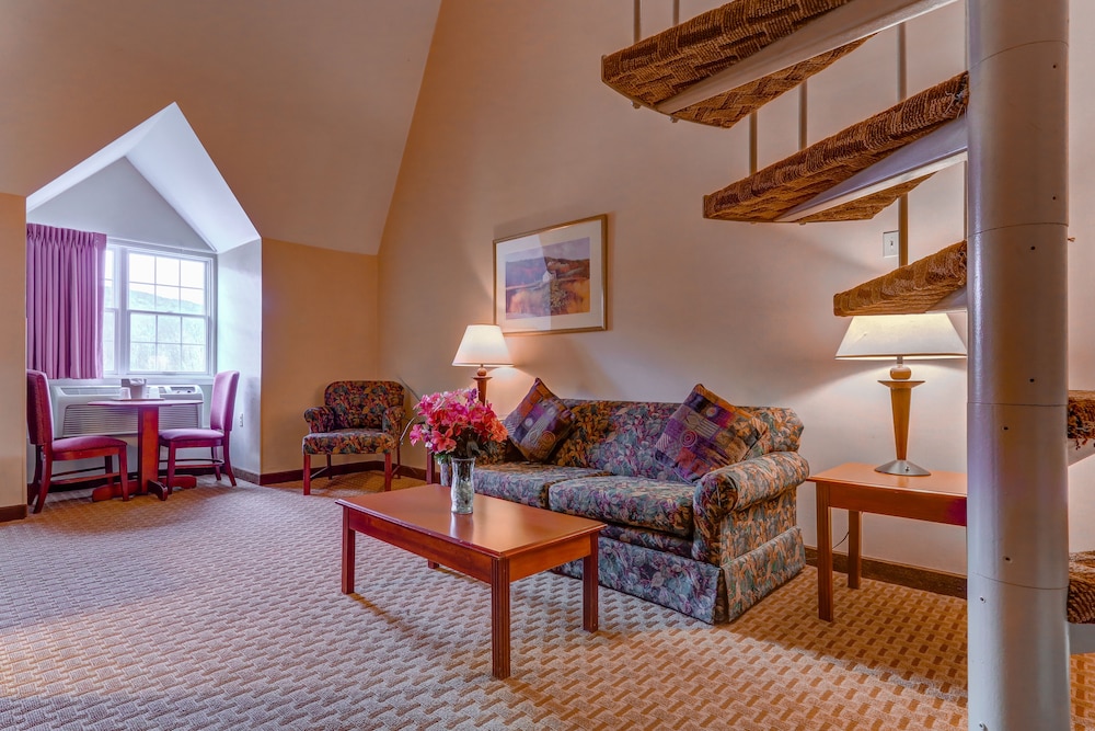 Chateau Resort & Conference Center 47/73