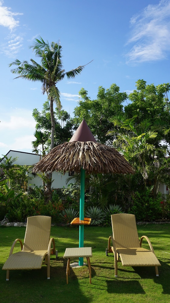 Marcosas Cottages Resort 52/68