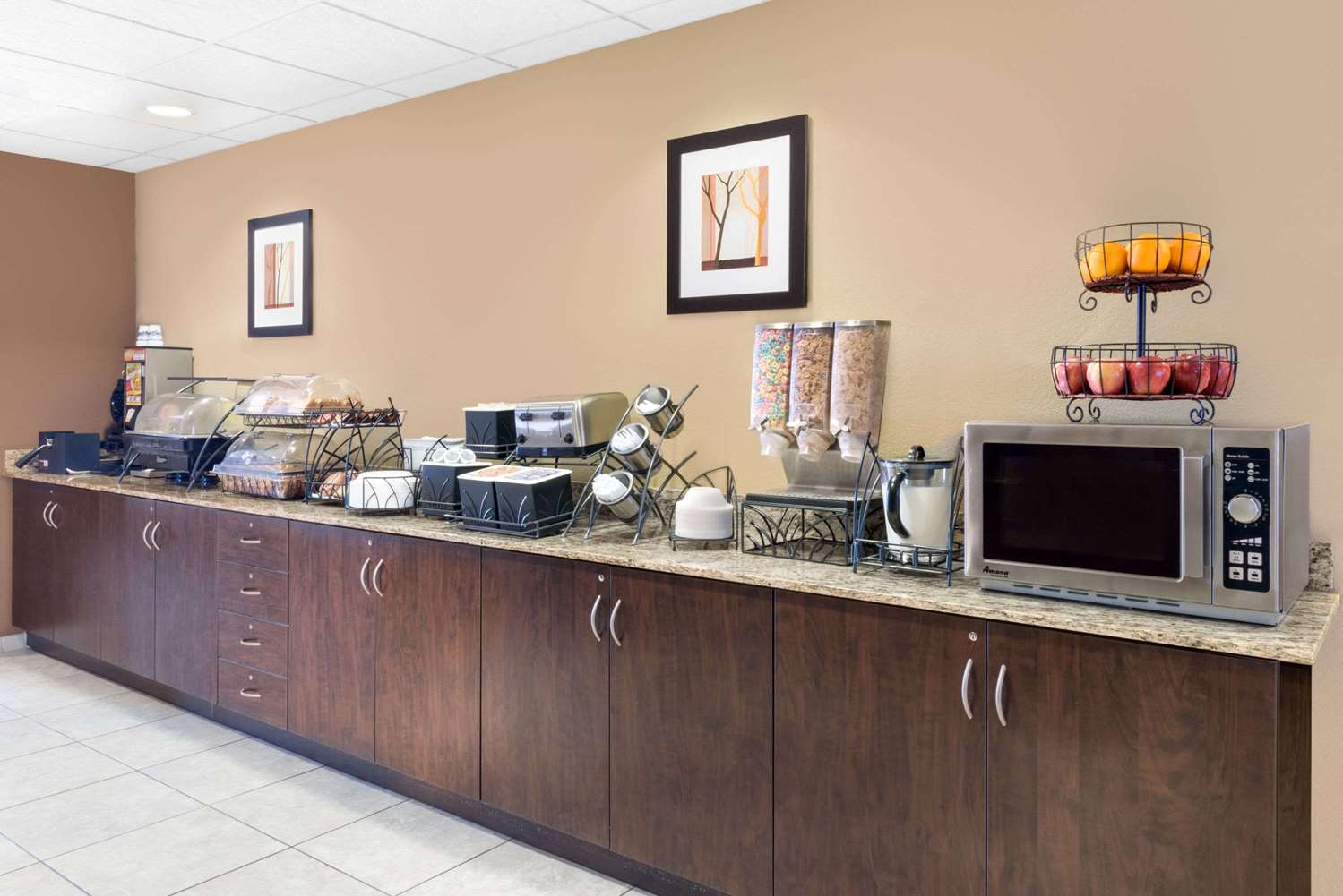 Microtel Inn Suites By Wyndham Midland 2/36