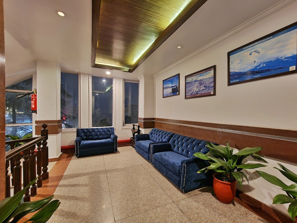 Hotel Surya 26/50