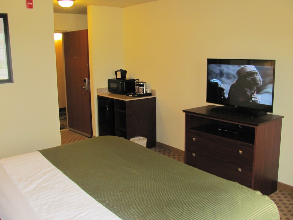 Cobblestone Inn & Suites - Ambridge 8/49