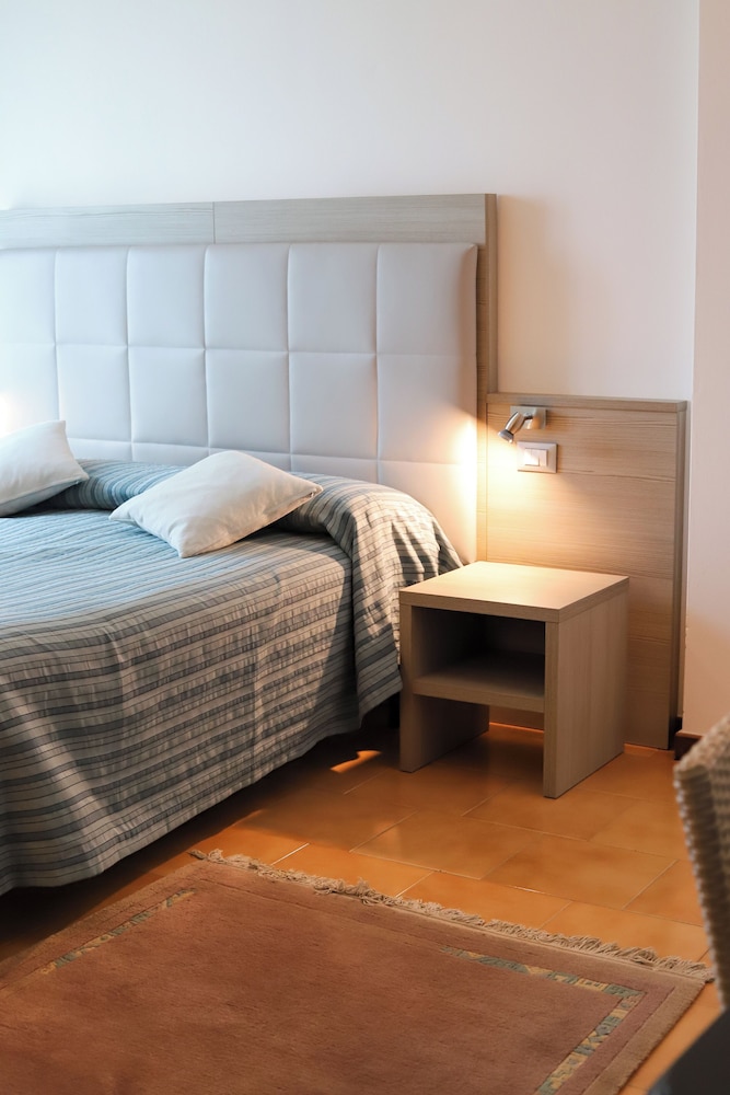 Residence San Rocco 9/63