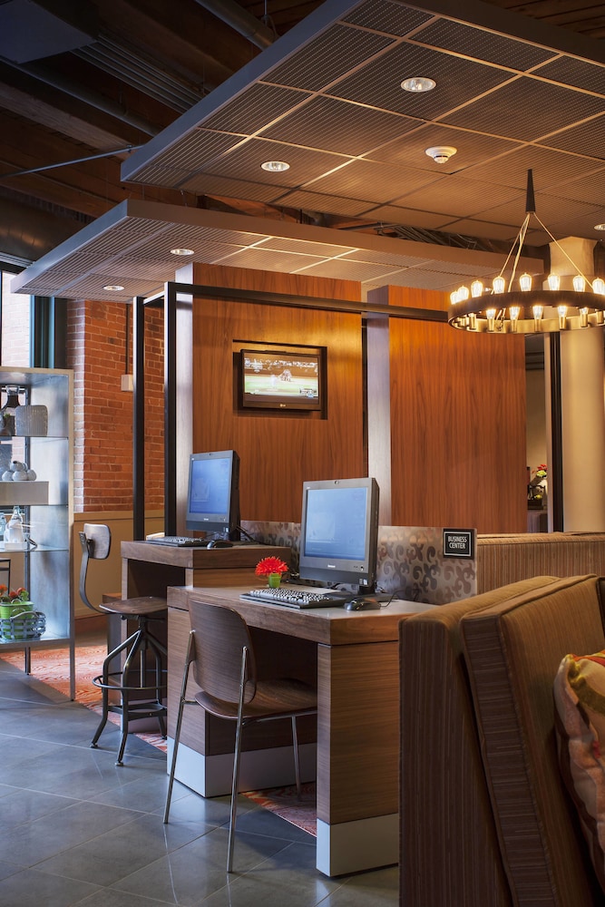 Residence Inn By Marriott Boston Downtown Seaport 37/45