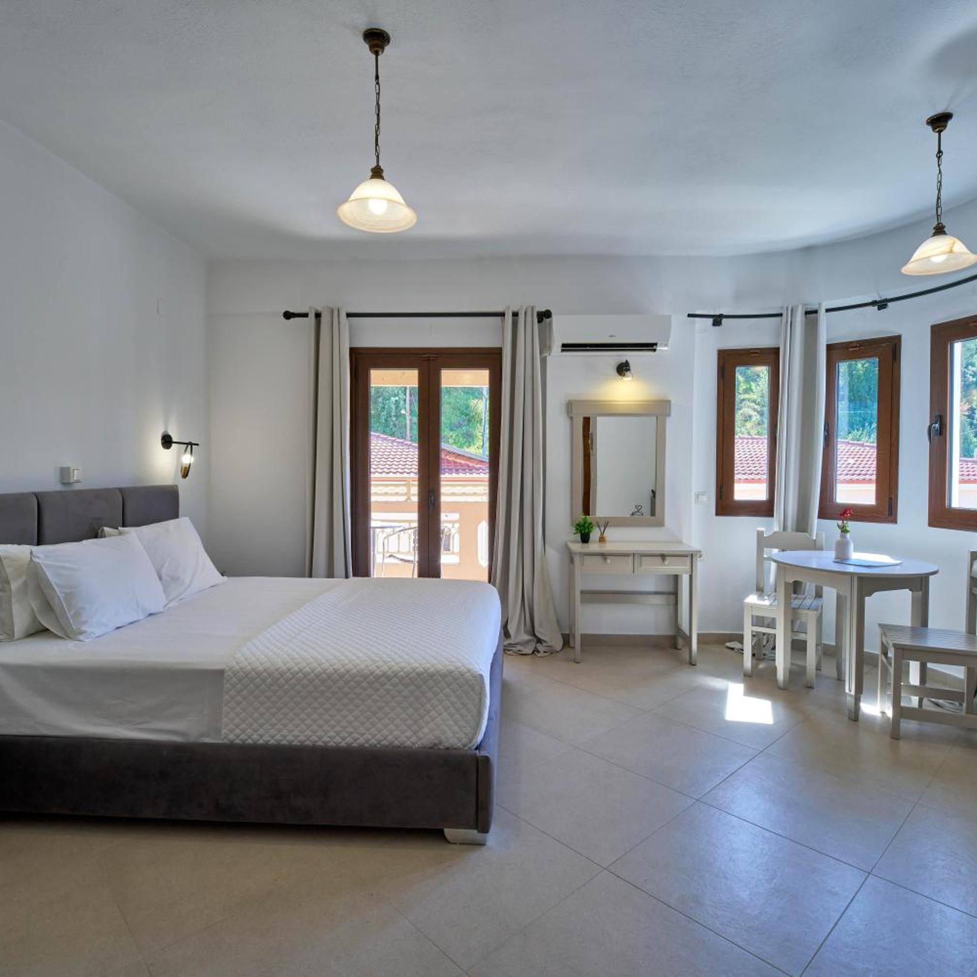 SIFAKIS HOUSE 26/65