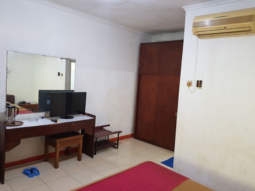 Hotel Royal Juanda 25/38