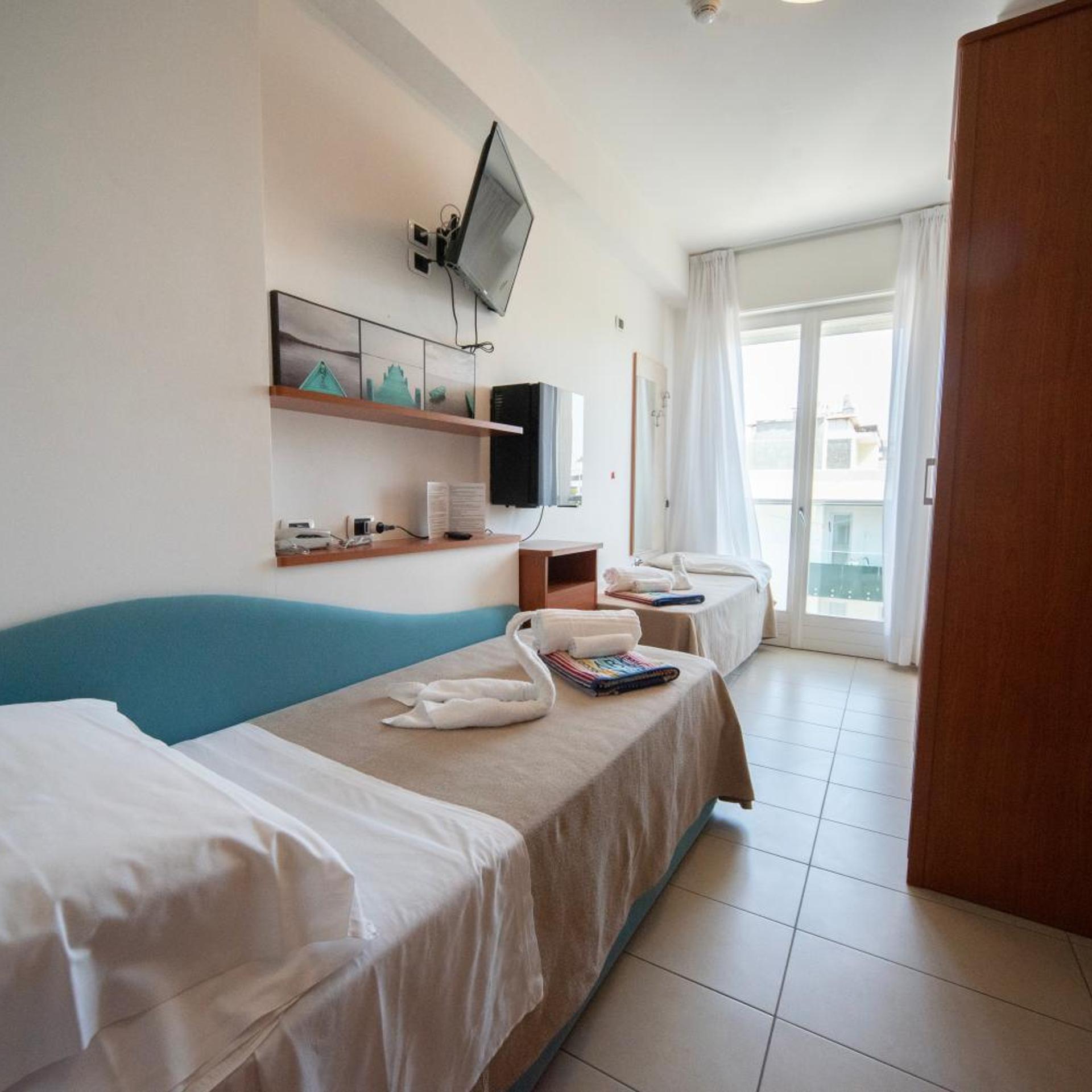 HOTEL ABC 12/55