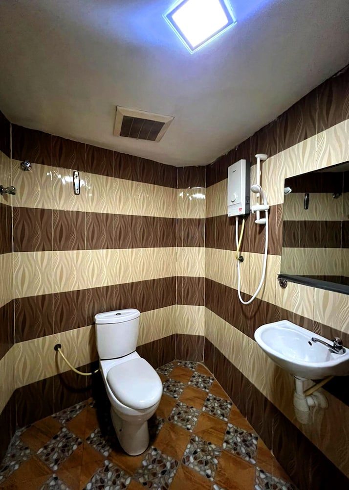 Putra Heights New Wave Hotel 43/45