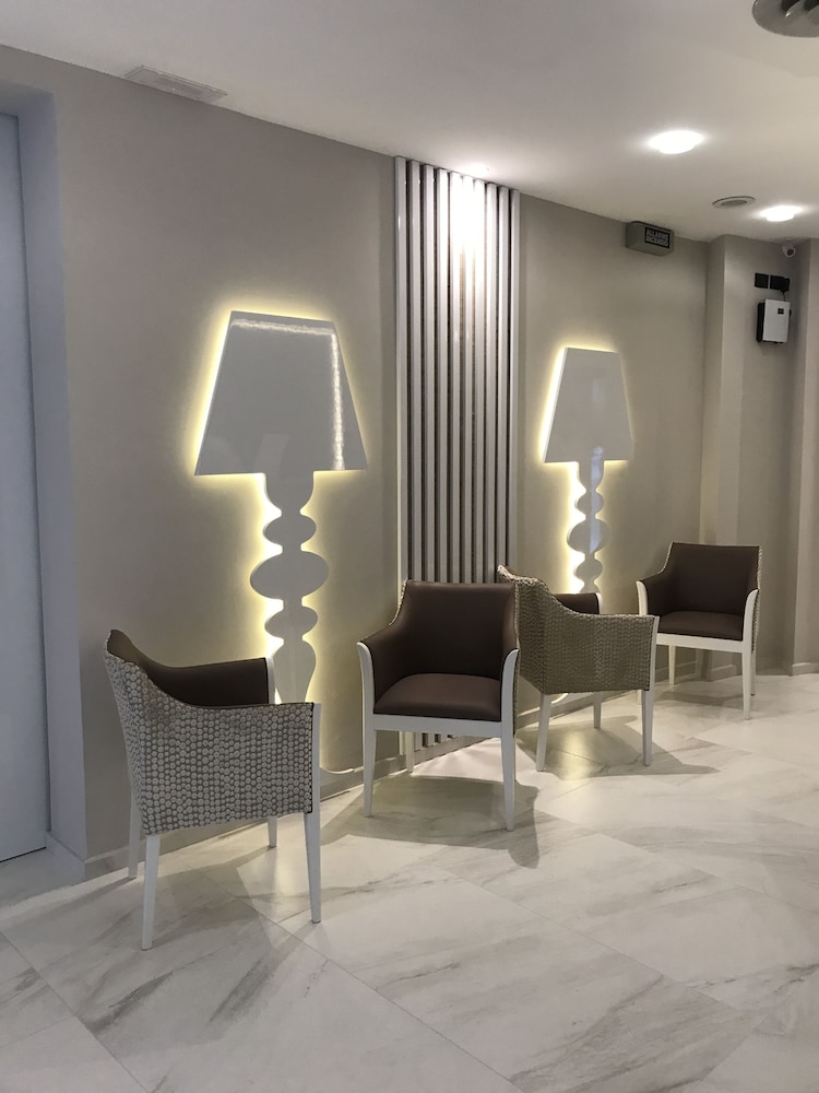 Hotel Villa Paola 37/53