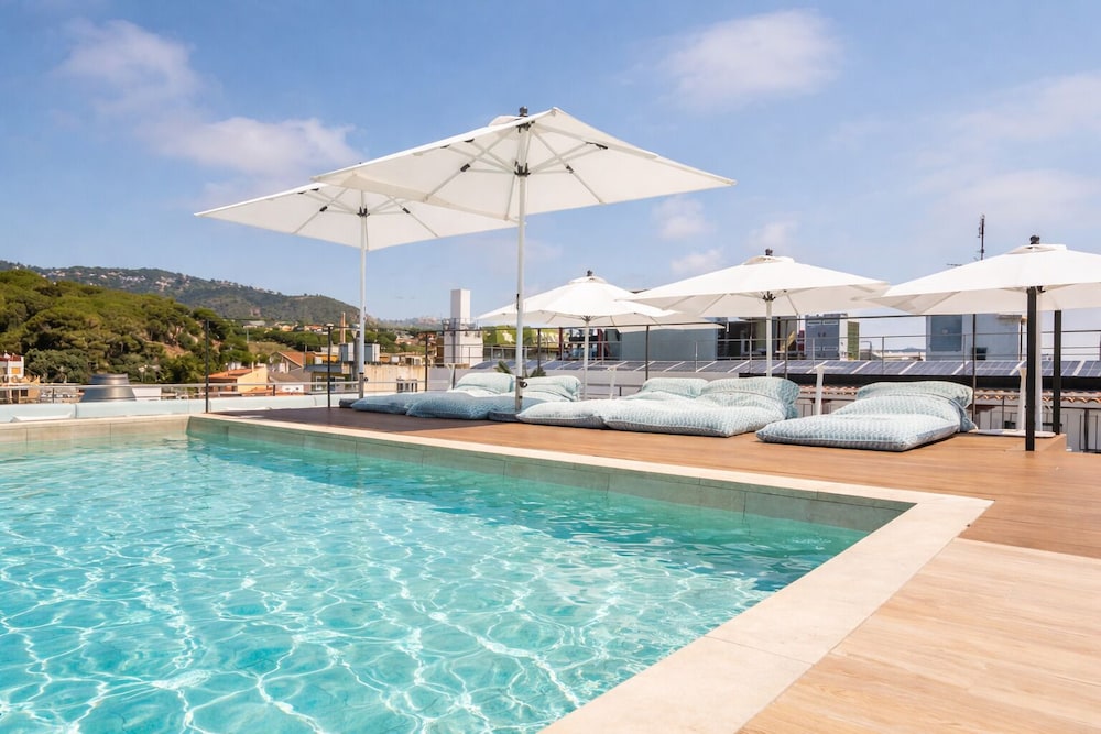 Neptuno Hotel & Spa 32/36
