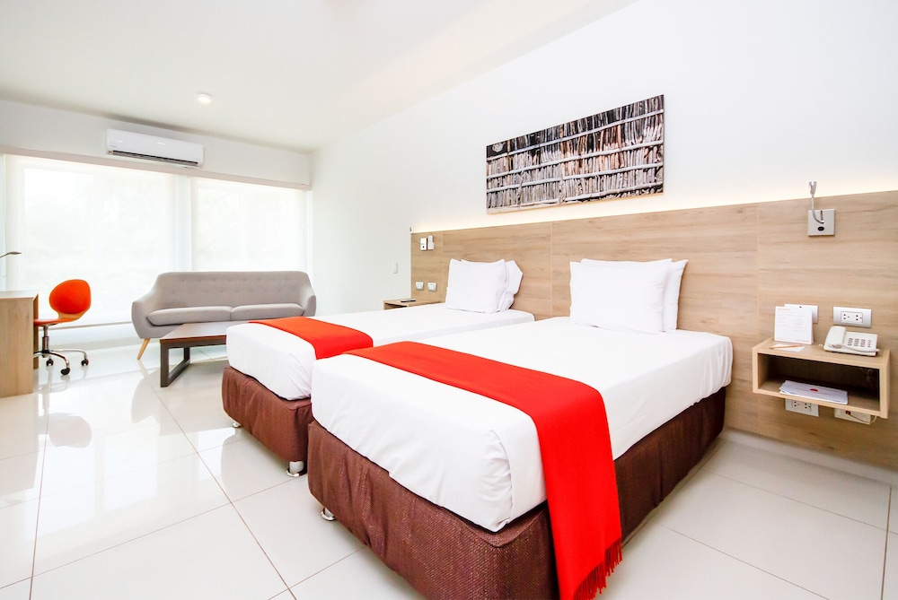CASA ANDINA STANDARD PIURA 12/62