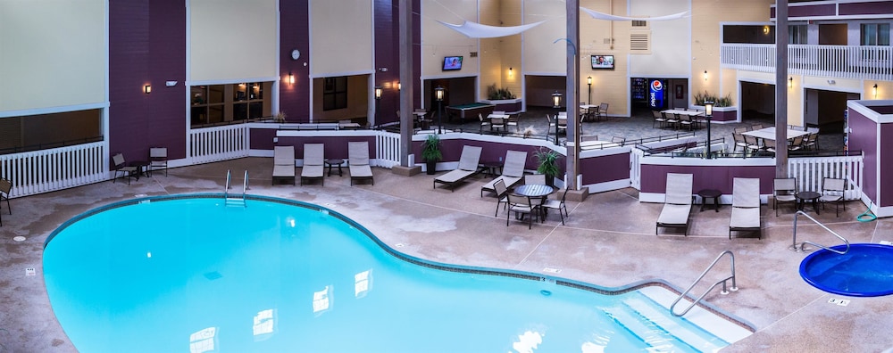 Best Western Plus Steeplegate Inn 1/51