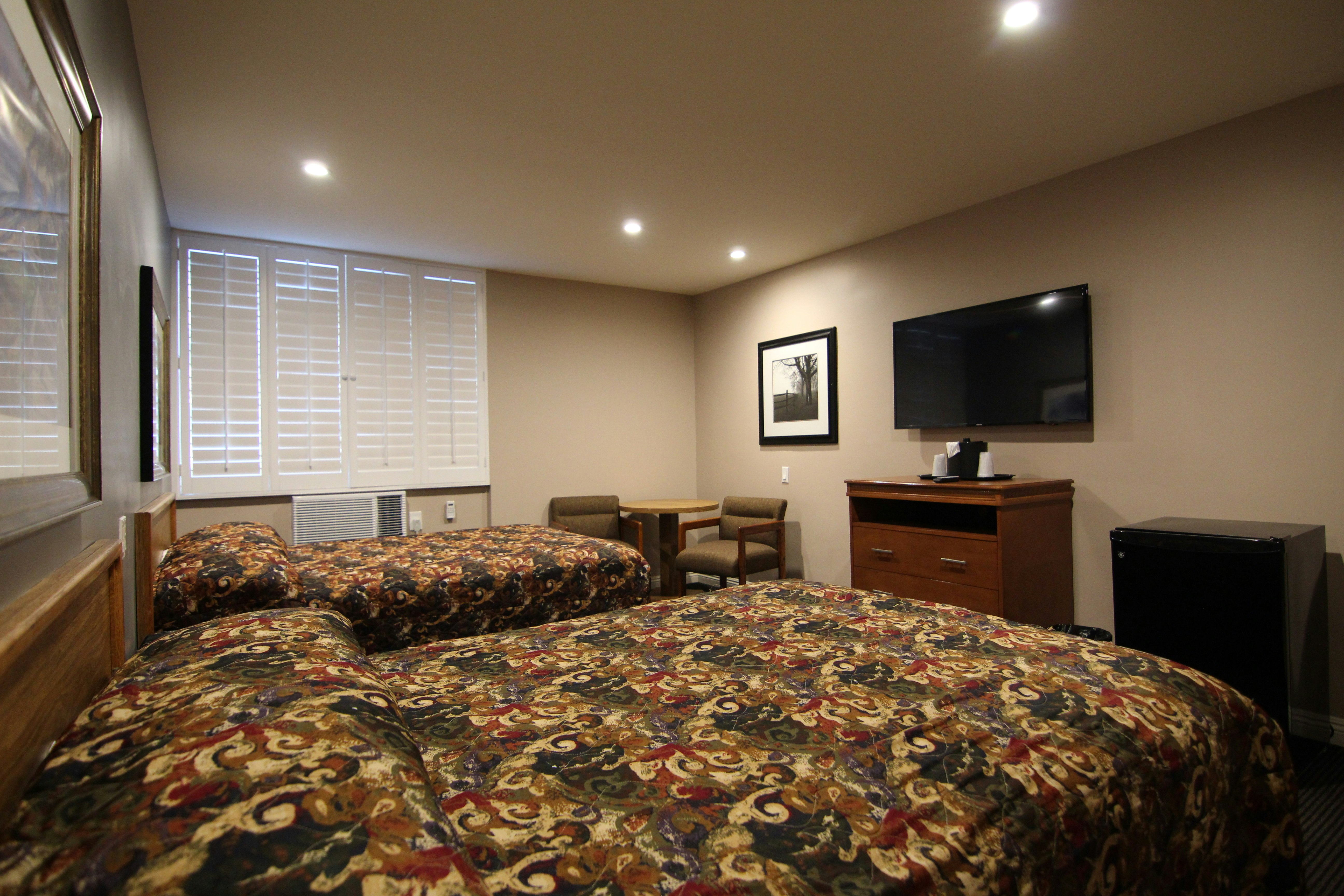 Dunes Inn Wilshire 58/72