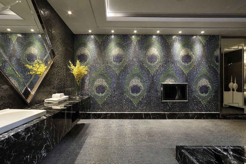 Yunping Hotel 24/35