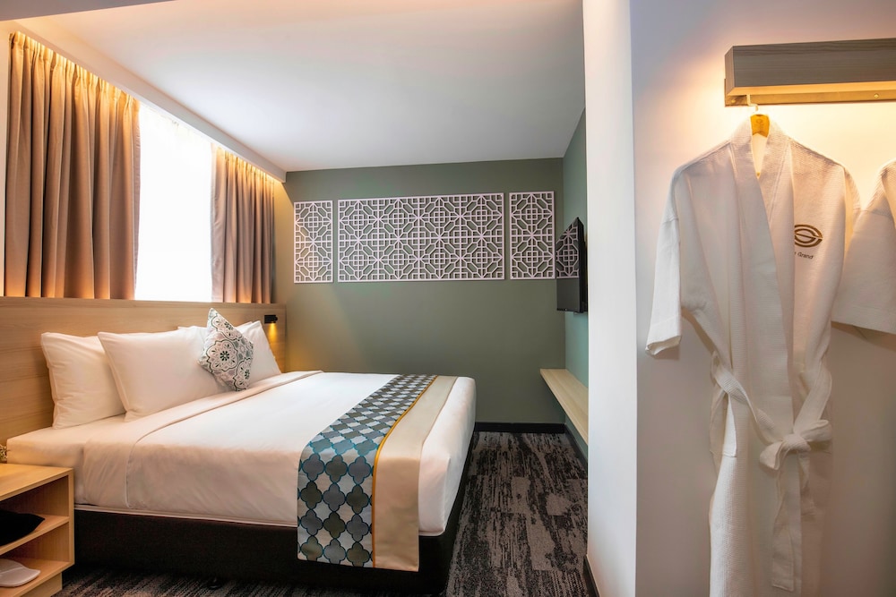SIGNATURE, PERANAKAN, SUITE