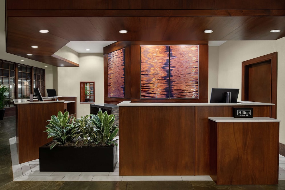 DoubleTree Suites by Hilton Charlotte SouthPark 8/60