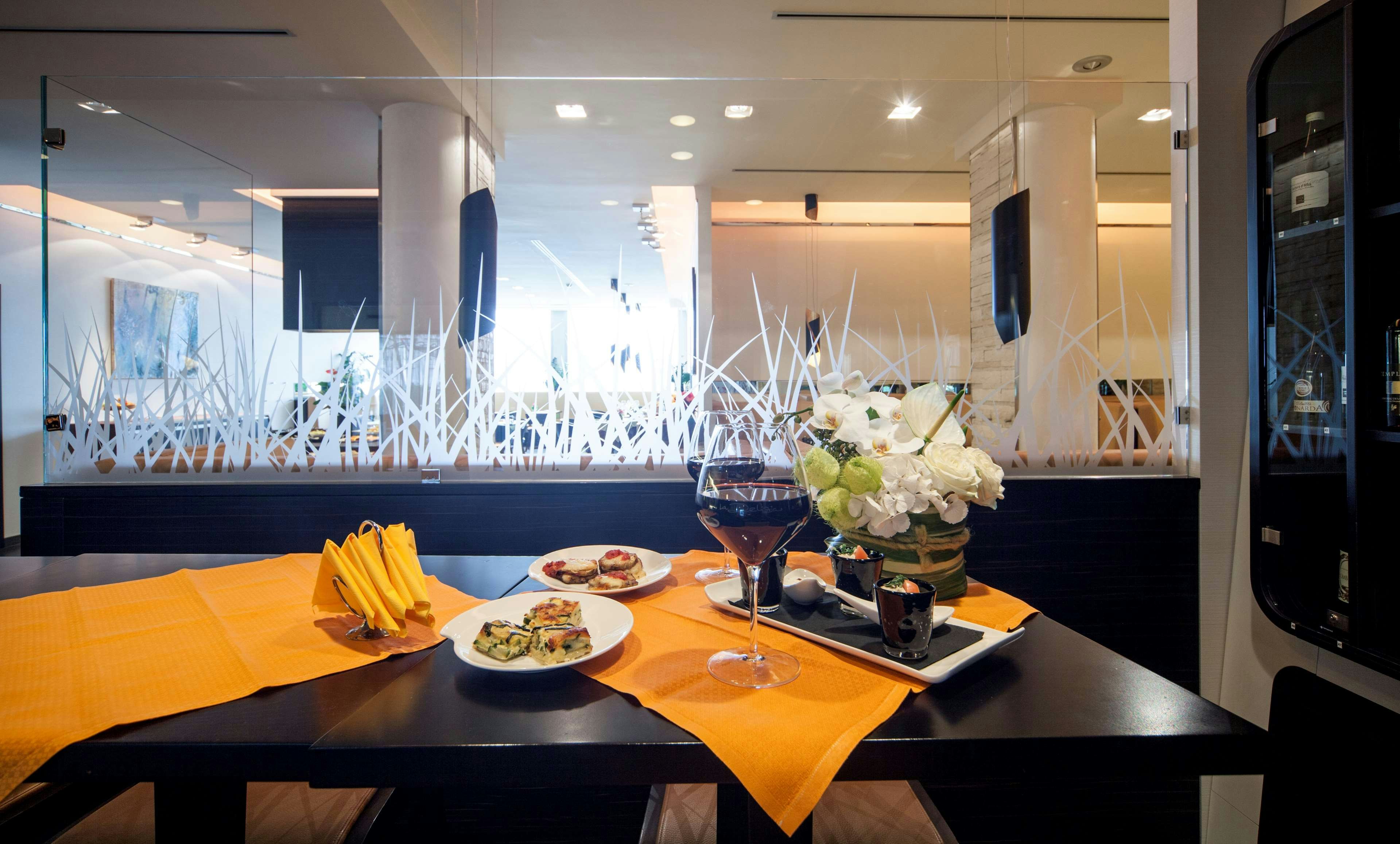 Arli Hotel Business And Wellness 34/41