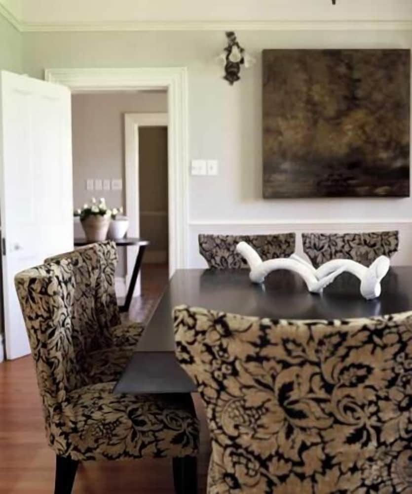 Banksia Boutique 4/49