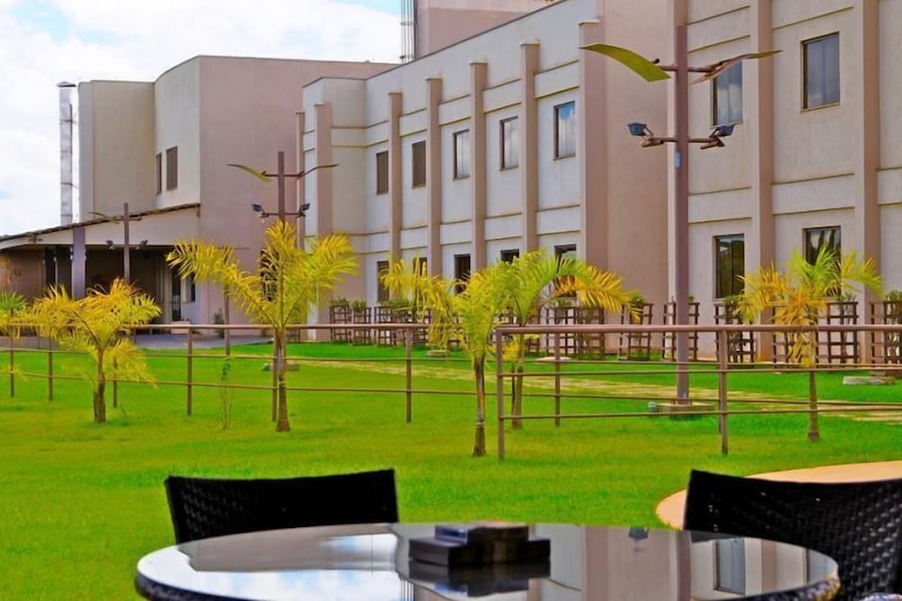 Esuites Vale Dos Carajas 35/36