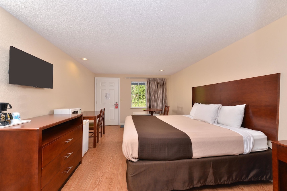 Americas Best Value Inn St. Clairsville/Wheeling 19/39