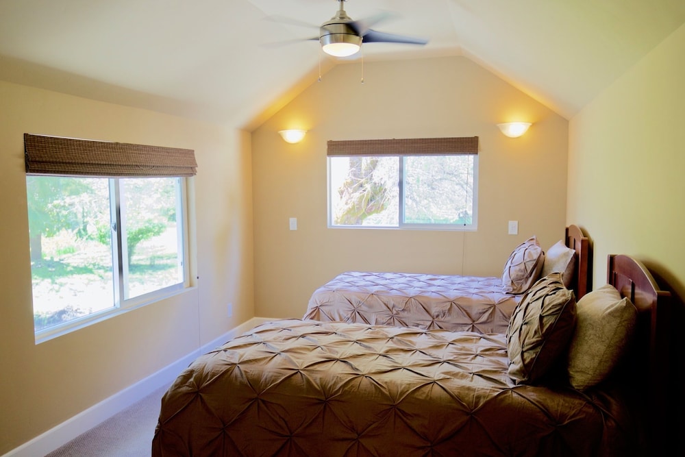 Mandala Springs Wellness Retreat Center 55/75