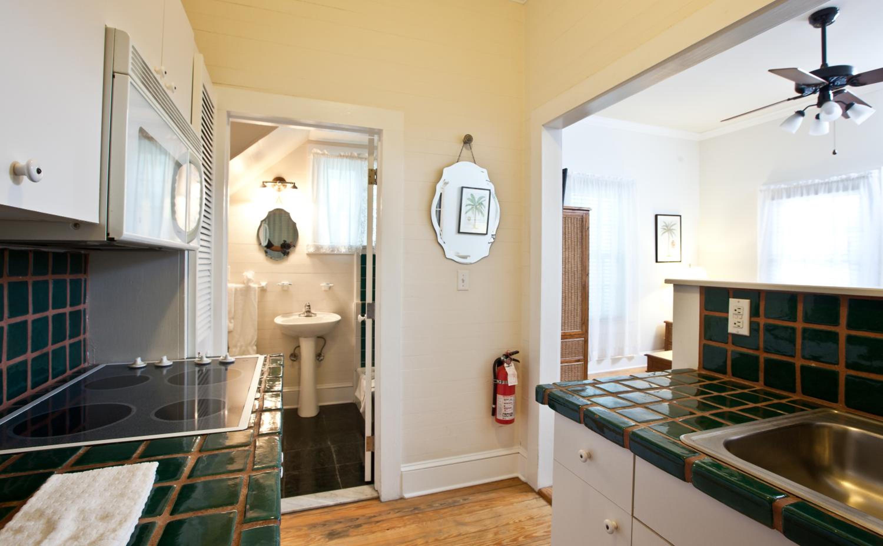2 Bedrooms, Arch, Suite, House, 2 Queen Beds, Sofa