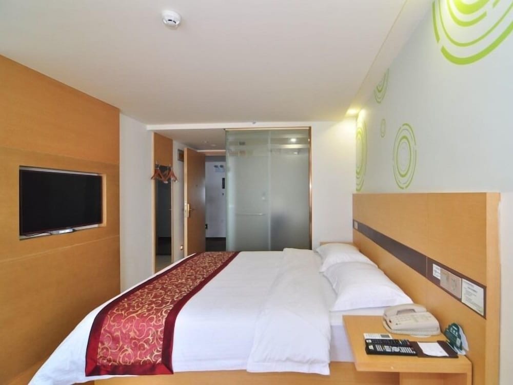 GREENTREE INN NINGBO SOUTH RAILWAY STATION EXPRESS HOTEL 8/27