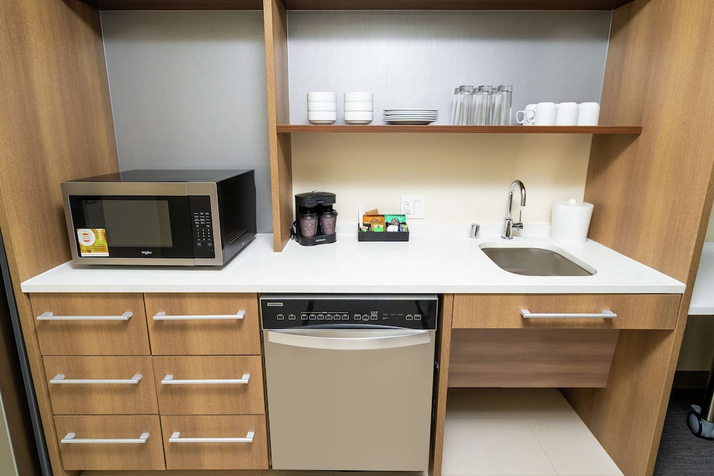 Home2 Suites By Hilton Roseville Sacramento 46/49