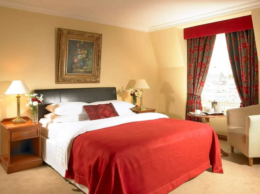 BRIDGE HOUSE HOTEL, LEISURE CLUB & SPA 6/45