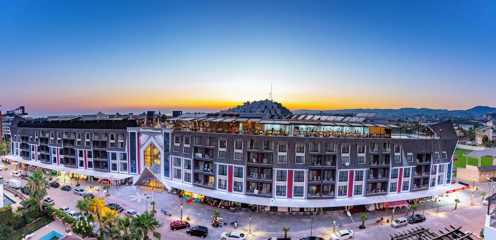 Algora Halal Hotel and Spa 1/50