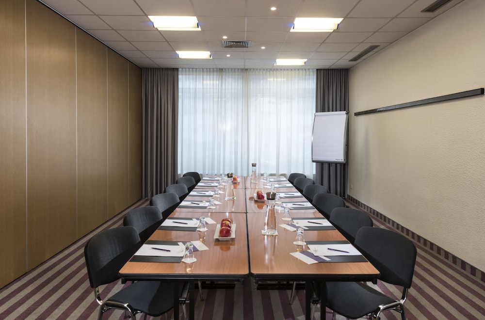 Mercure Hotel Dusseldorf Neuss 42/47