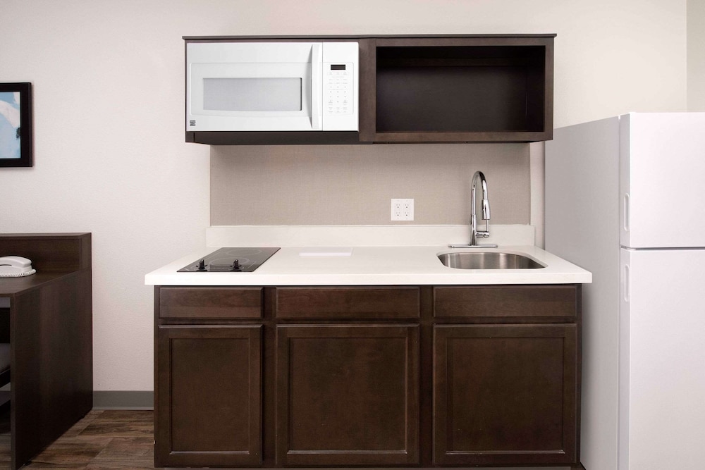 WoodSpring Suites Austin South Central I-35 24/24