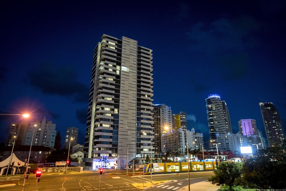 Synergy Broadbeach 25/52