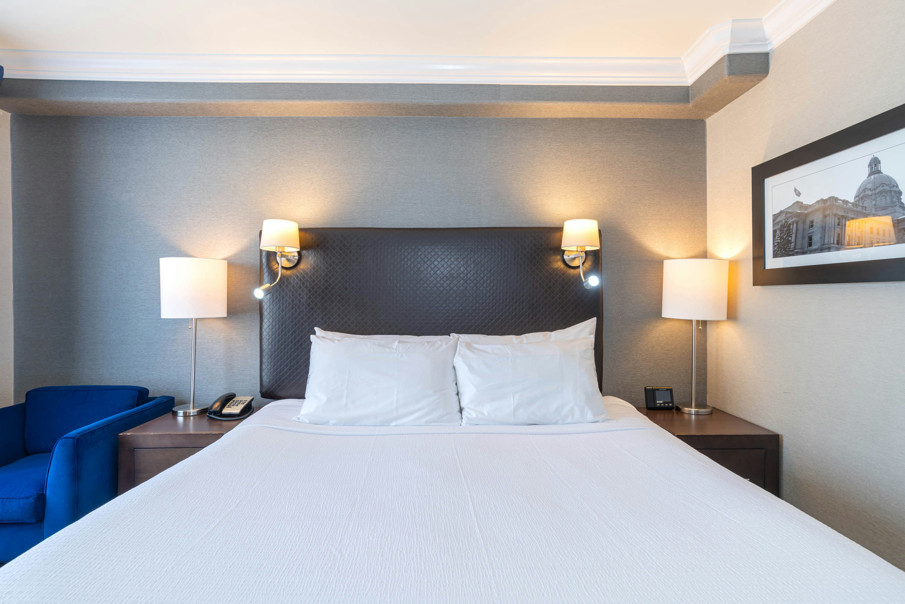 غرفة قياسية بسرير كينج، Sandman Signature Edmonton South 2/4