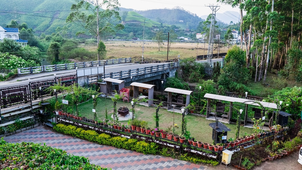 Hill View Munnar 7/50