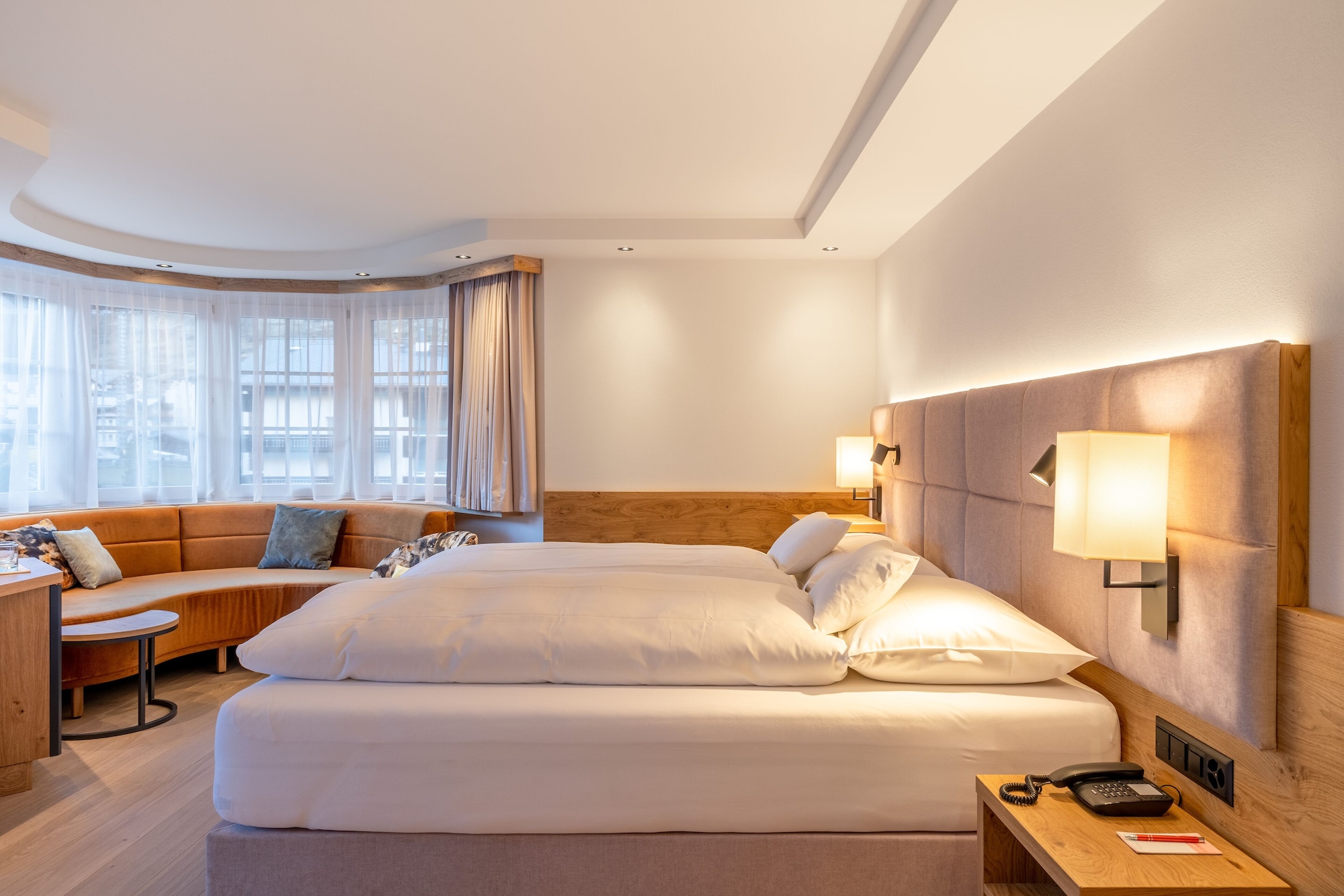 PREMIUM, DOUBLE BED, MOUNTAIN VIEW
