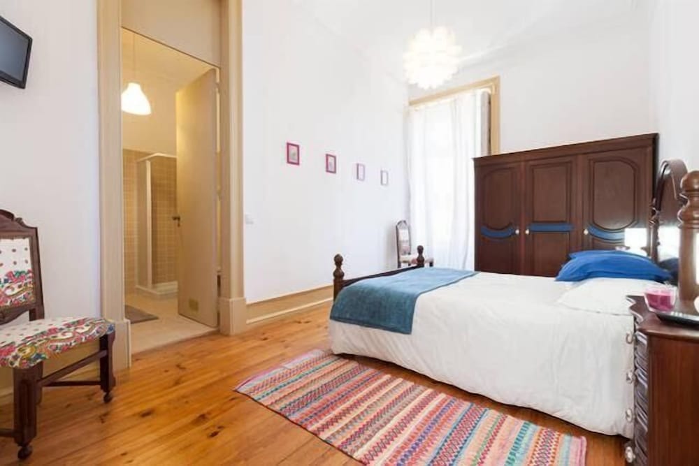 A Vianesa Guest House 3/32