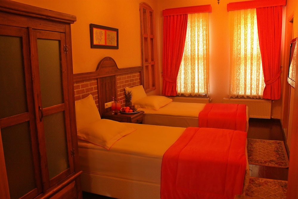 Divas Hotel 53/68