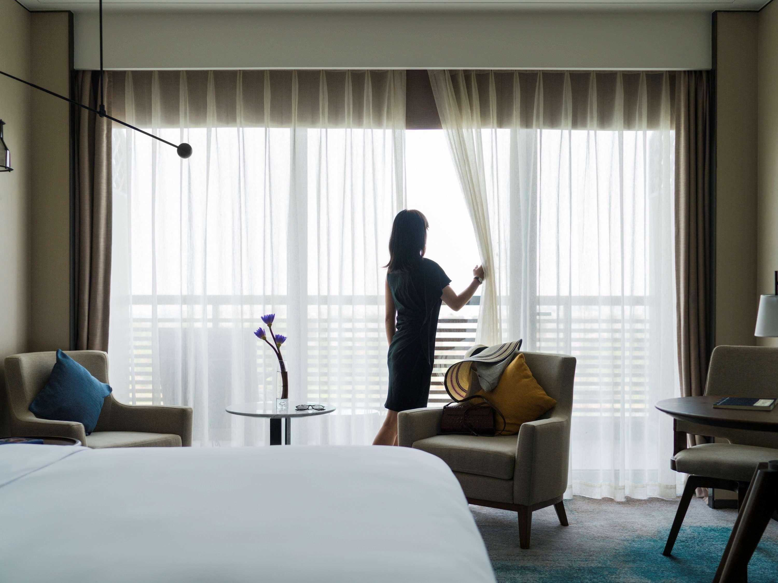 PREMIUM, DELUXE, 1 KING AND 1 SINGLE BEDS