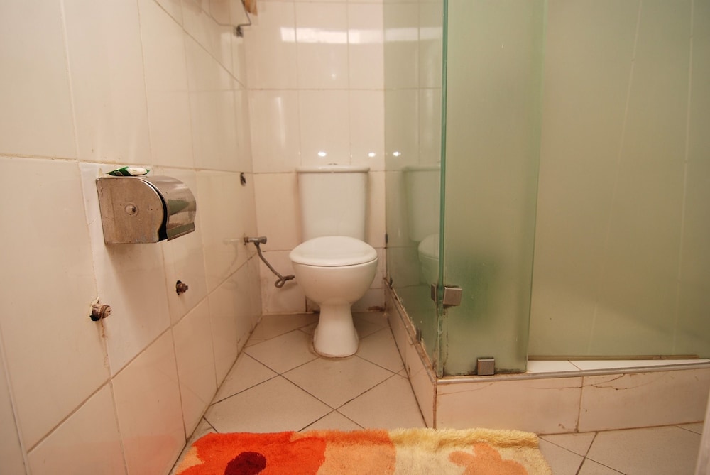 Falak Grand Hotel 43/45