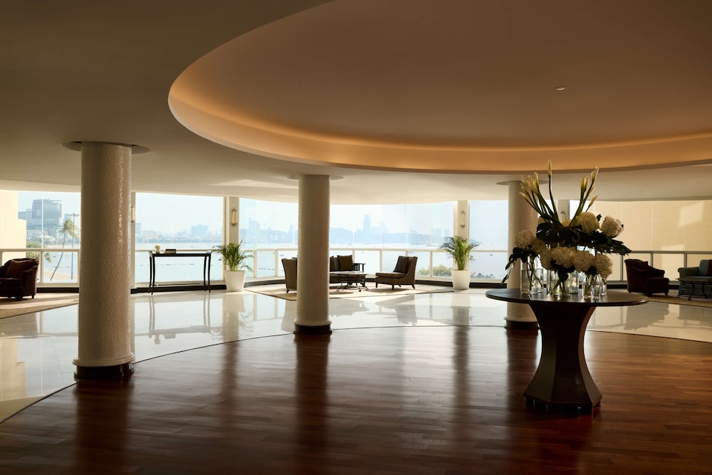 Dusit Thani Pattaya 23/50
