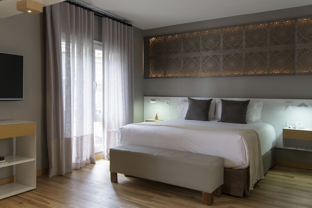 Hotel Arenales 11/40
