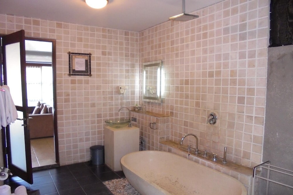 VILLA PURI AYU 53/57