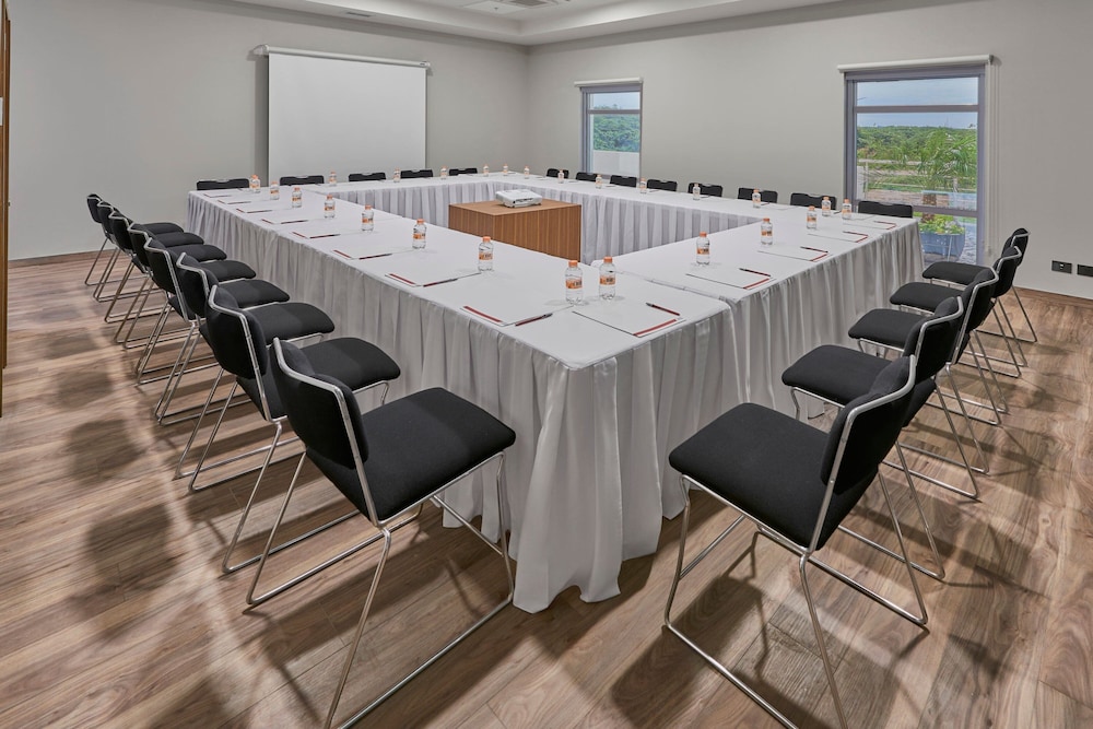 City Express Plus by Marriott Mazatlan 56/64