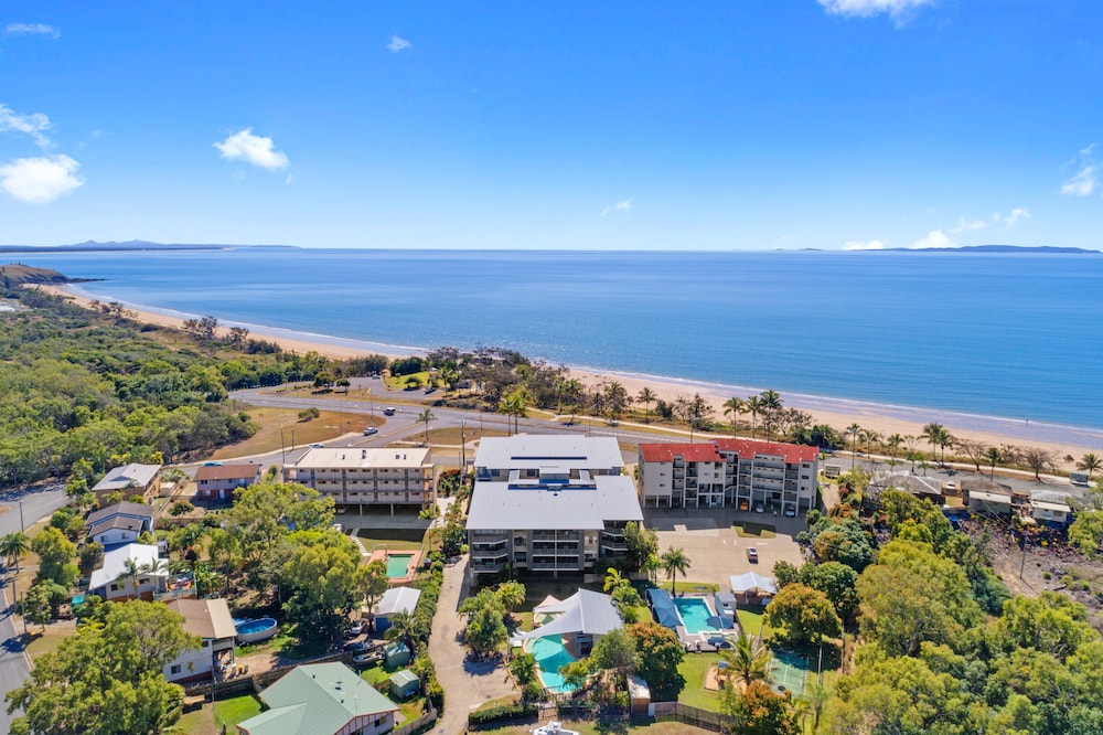 Beaches On Lammermoor Apartments 22/61