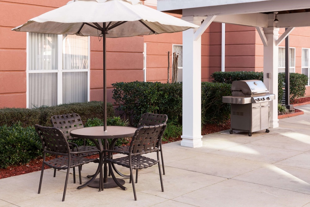 Homewood Suites by Hilton Jackson-Ridgeland 28/42